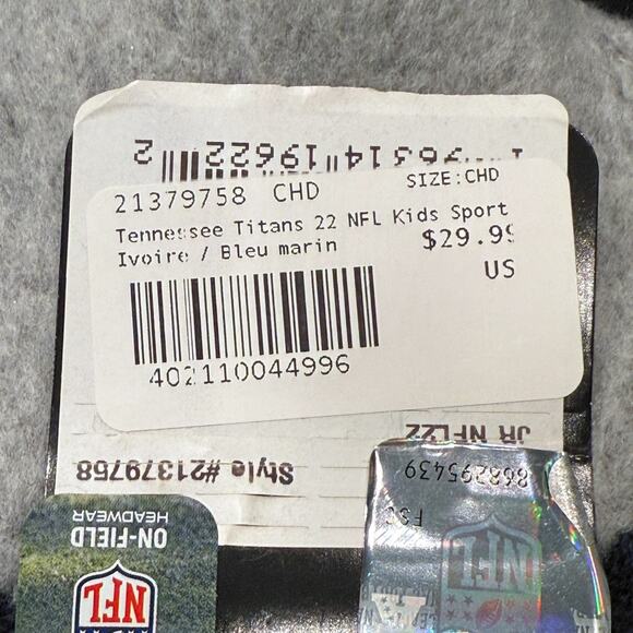 Tennessee Titans Beanie Hat Youth NFL Football Pom New Era Kids Outdoors NEW - Picture 9 of 12